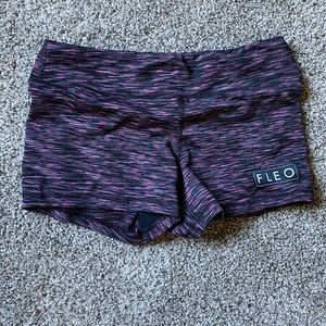 Fleo 3.25 mid rise shorts - Small
